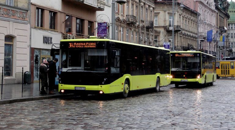 Графіки руху автобусів АТП №1 на Різдво