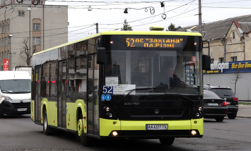 277172
