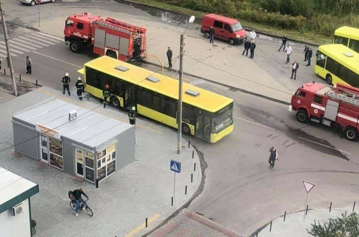 Внаслідок займання автобуса ЛАЗ ніхто не постраждав