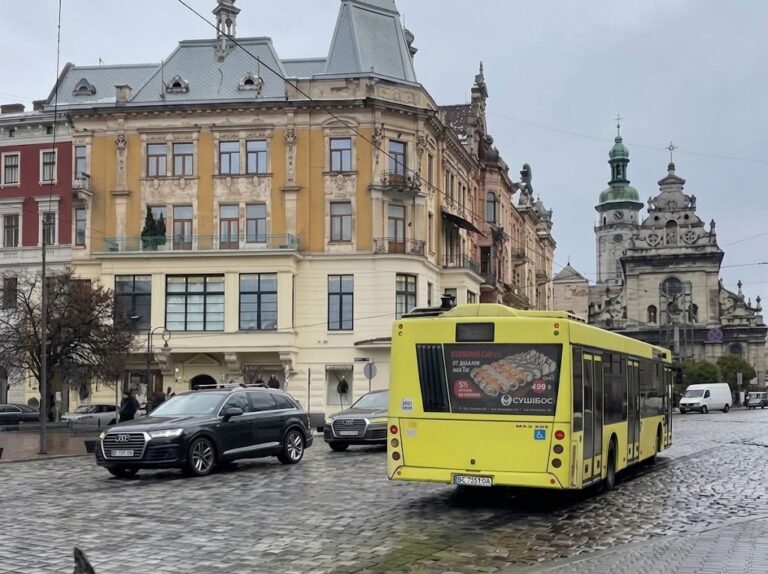 ЛК АТП №1 запрошує бізнес до співпраці з розміщення реклами